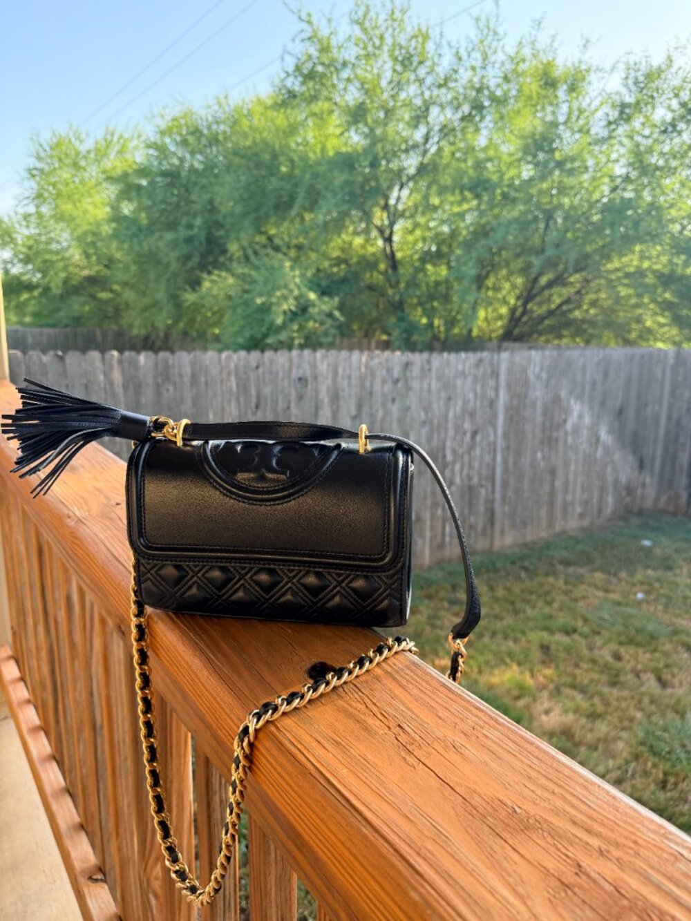 Tory Burch - Small Fleming shoulder bag (Black) - Picture 8 of 10